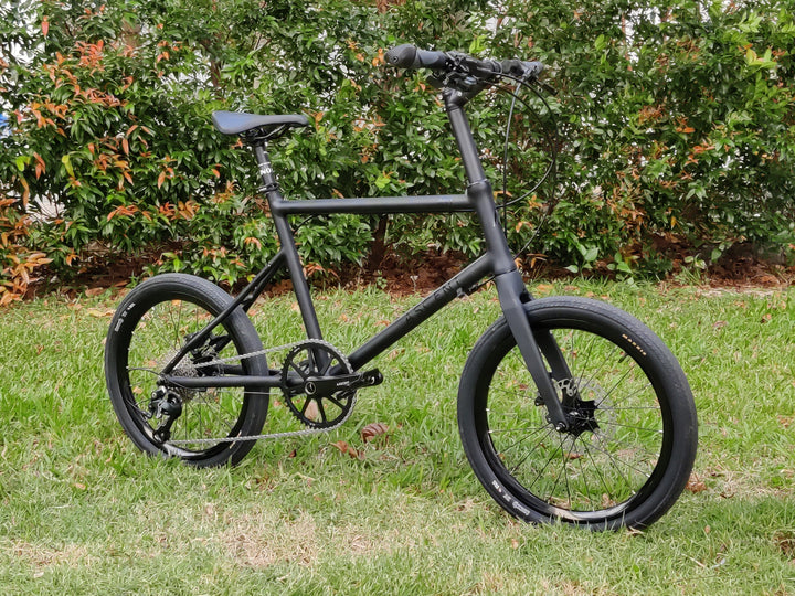 Bolt Flatbar Wide Tire